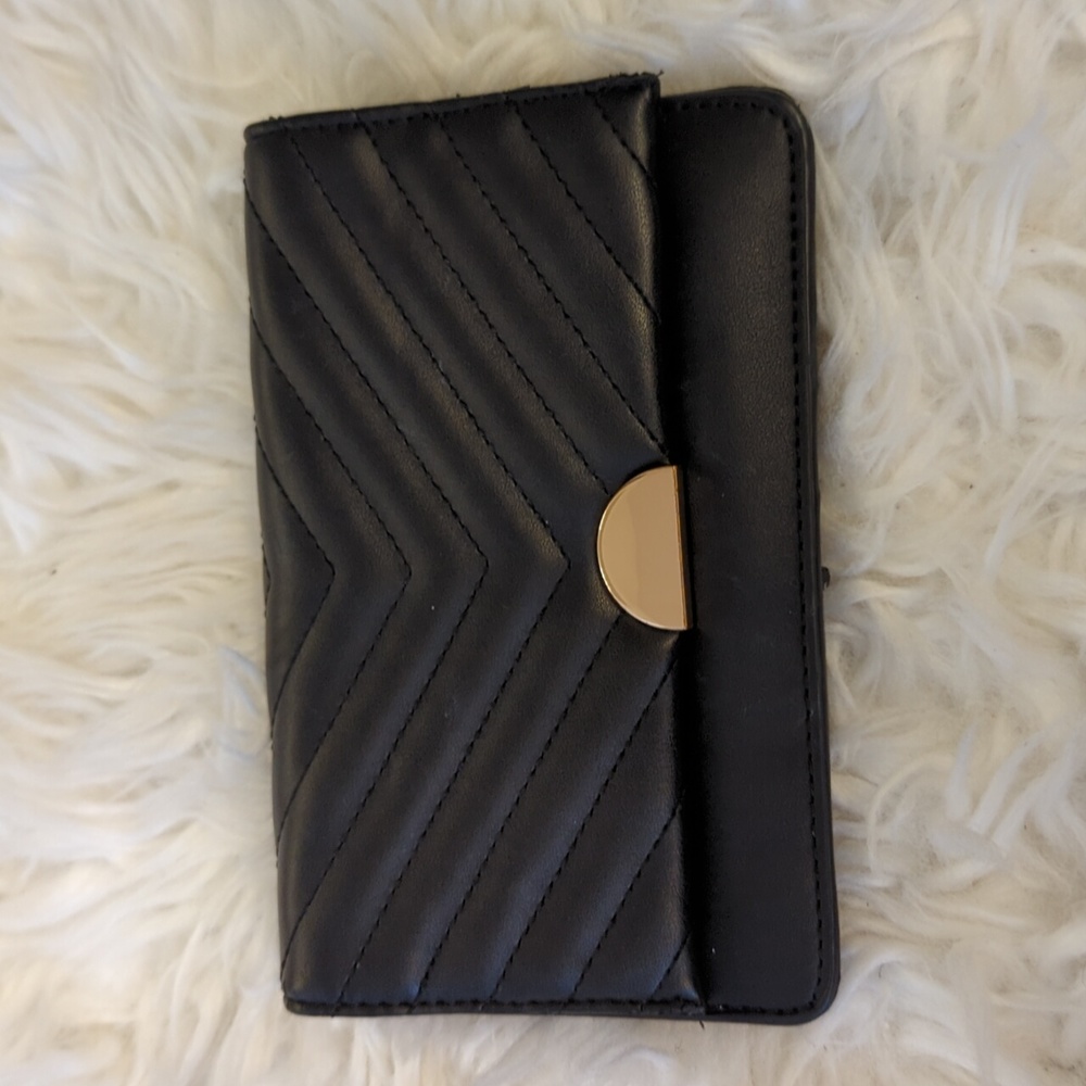 Small black purse